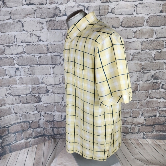 Quicksilver Plaid Button Front Shirt Short Sleeve Yellow Navy White Size XL - Picture 14 of 16